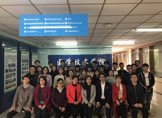 说明: C:\Users\Administrator\Desktop\全体诺特班师生合影.jpg