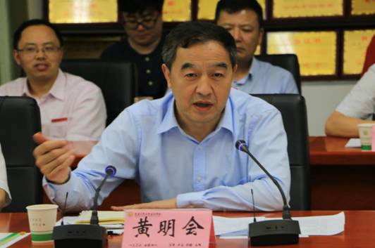 黄明会书记将思政课